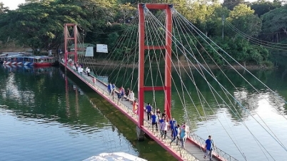 রাঙামাটির পর্যটনে ফিরছে প্রাণচাঞ্চল্য